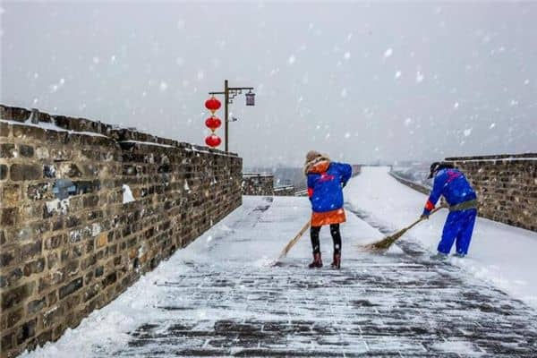 梦见下雪扫雪