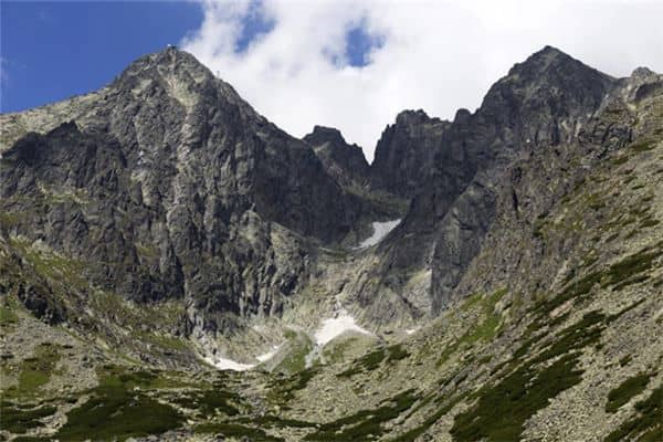 梦见一座座高山