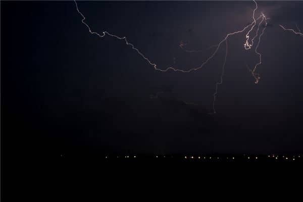 梦见雷电或雷声