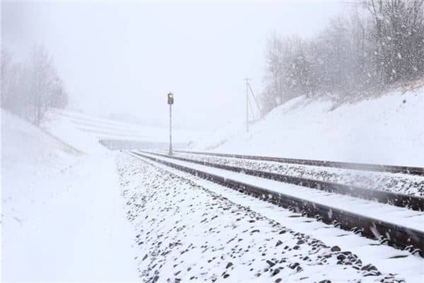 梦见下雪出太阳