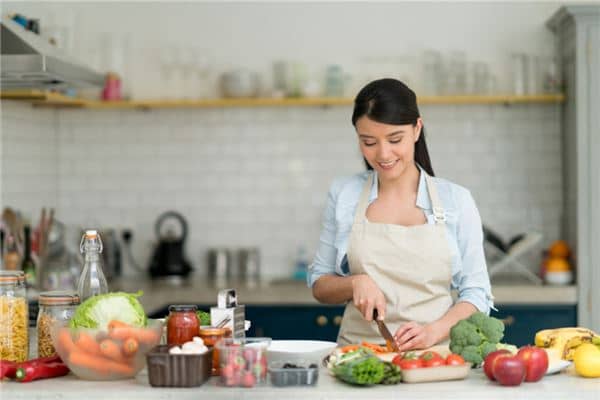 梦见妈妈在做饭