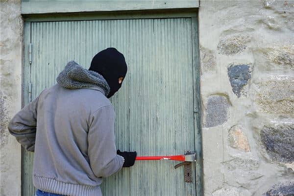 梦见当场抓住小偷是什么意思