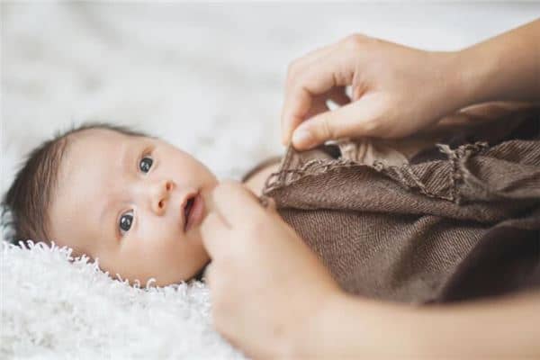 梦见孕妇自己生孩子是什么意思