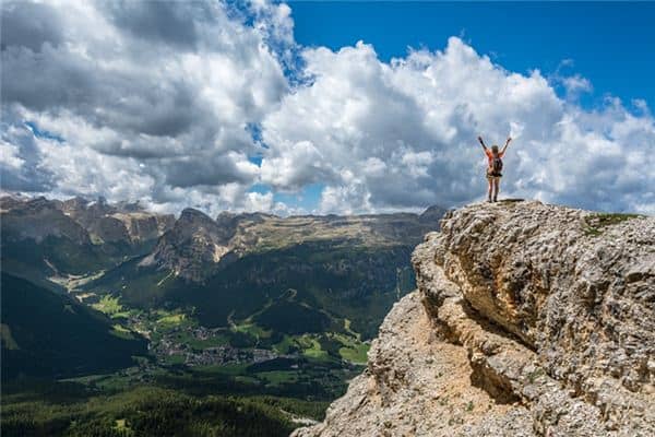 梦见上山爬山登山是什么意思