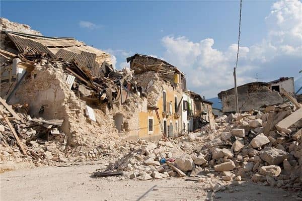 梦见电视电影画面上的地震是什么意思