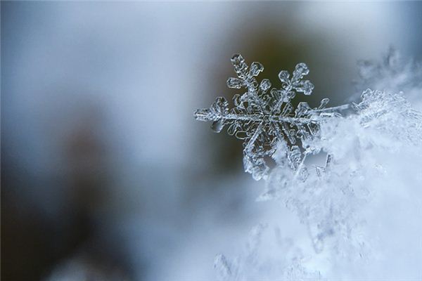 梦见露成霜雪是什么意思