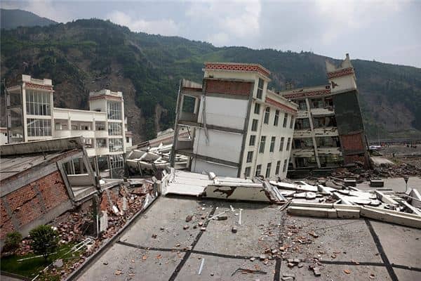 梦见发地震了是什么意思