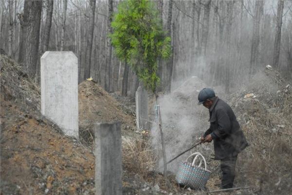 梦见挖棺材是什么意思