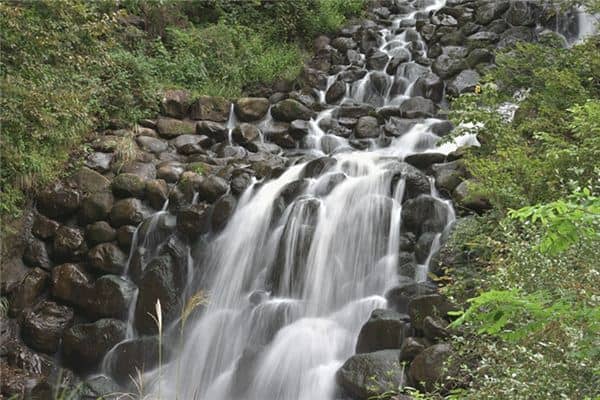 梦见山坡流水是什么意思