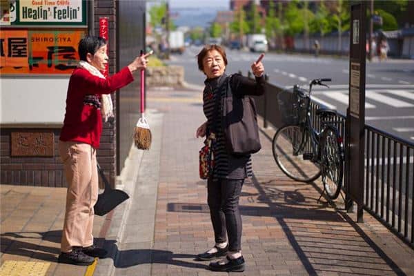 梦见向别人问路是什么意思