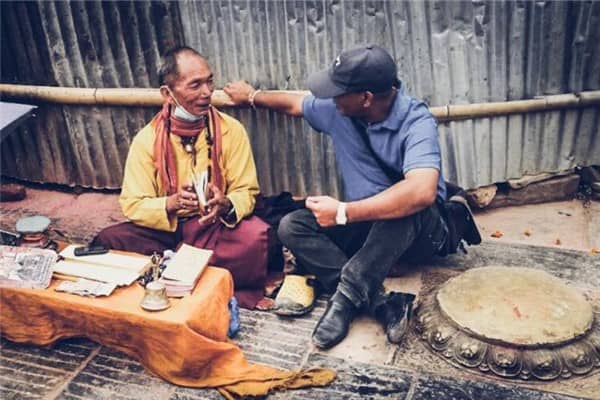 梦到了别人给我算命是什么意思