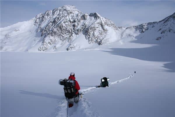 梦见走雪山